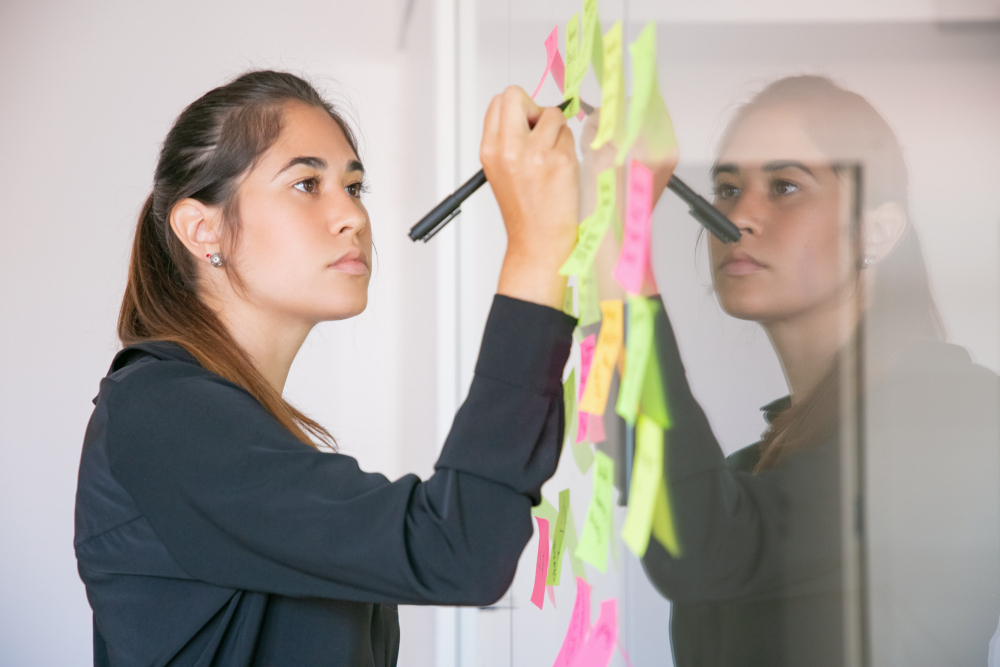 Emprendedor formalizando su negocio con RUT de empresa en Chile